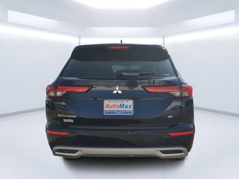 Used 2023 Mitsubishi Outlander SE AWD/4WD image 4