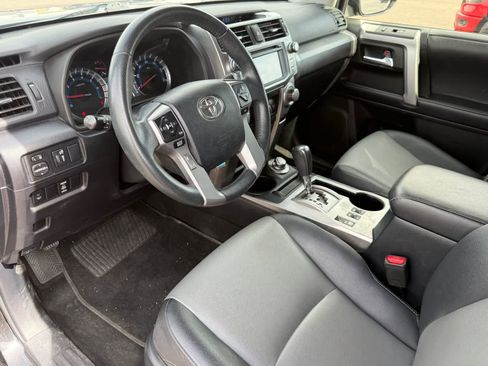 Used 2019 Toyota 4Runner SR5 Premium image 11