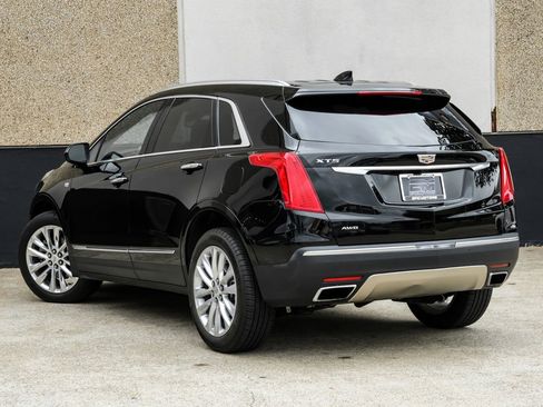 Used 2017 Cadillac XT5 Platinum AWD/4WD image 16