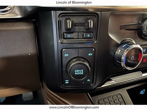 Used 2025 Ford F250 King Ranch w/ Chrome Package AWD/4WD image 60