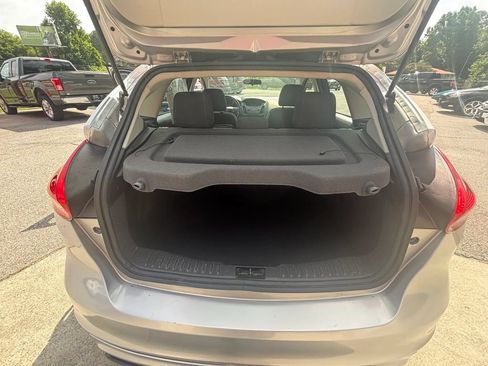 Used 2015 Ford Focus SE w/ SE Sport Package FWD image 22