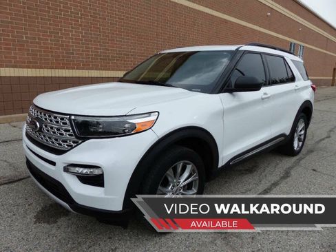 Used 2020 Ford Explorer XLT w/ Equipment Group 202A AWD/4WD image 1