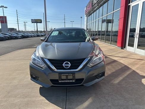 Used 2018 Nissan Altima 2.5 SV image 8