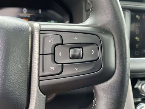 Used 2024 GMC Yukon XL Denali AWD/4WD image 18