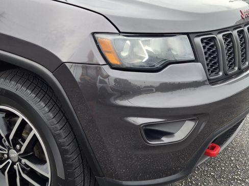 Used 2018 Jeep Grand Cherokee Trailhawk AWD/4WD image 5