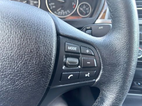 Used 2017 BMW 320i xDrive Sedan image 16