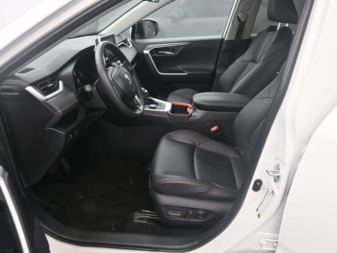 Used 2024 Toyota RAV4 Adventure AWD/4WD image 16
