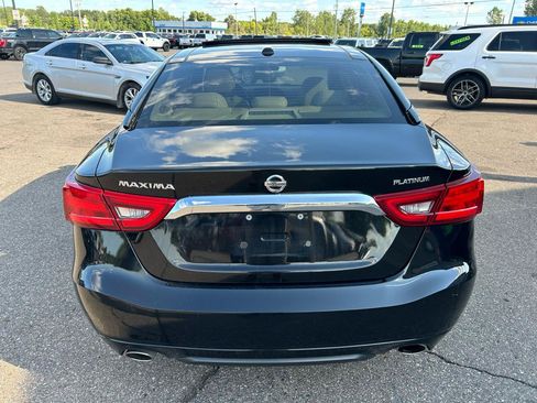 Used 2017 Nissan Maxima Platinum FWD image 6