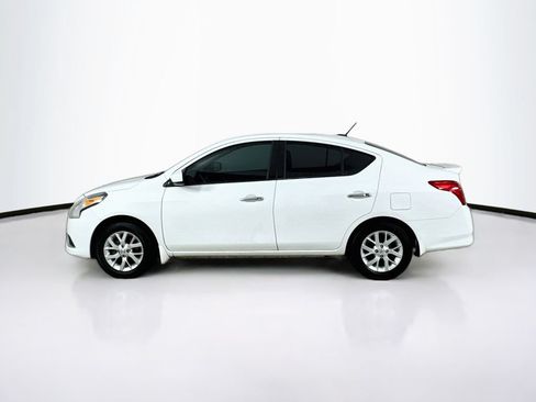 Used 2018 Nissan Versa SV w/ SV Special Edition Package FWD image 4