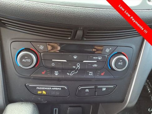 Used 2019 Ford Escape SE image 20