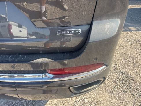 Used 2021 Jeep Grand Cherokee L Overland w/ Luxury Tech Group IV image 34