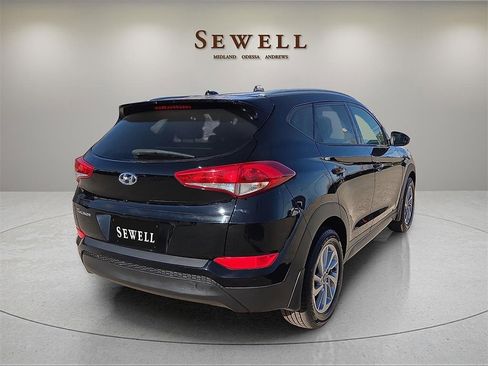 Used 2016 Hyundai Tucson SE w/ Option Group 02 image 4