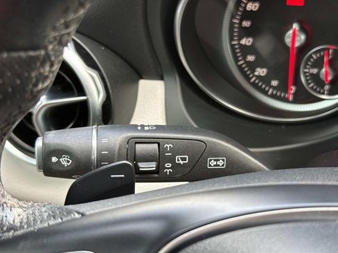 Used 2019 Mercedes-Benz GLA 250 image 38