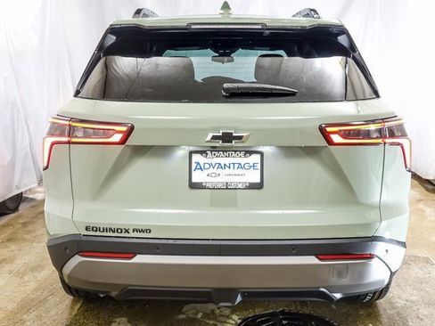 New 2026 Chevrolet Equinox LT w/ Midnight Edition image 6