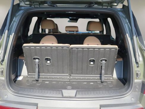 Used 2025 Hyundai Santa Fe Limited FWD image 24