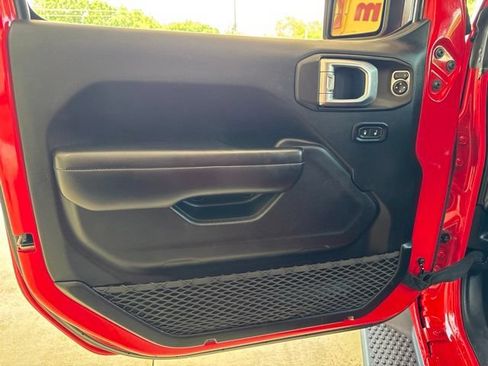 Used 2019 Jeep Wrangler Unlimited Sport S AWD/4WD image 13