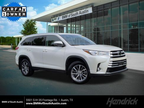 Used 2019 Toyota Highlander XLE AWD/4WD image 1