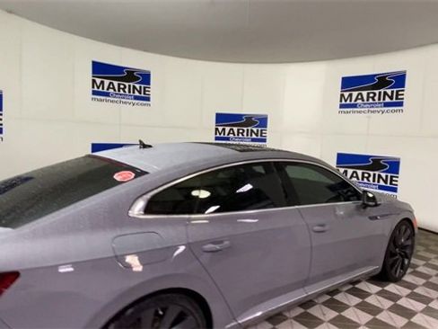 Used 2023 Volkswagen Arteon SEL image 2