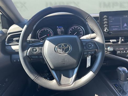 Used 2024 Toyota Camry SE image 13
