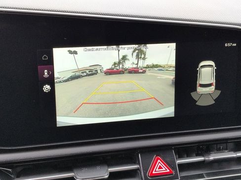 Certified 2023 Kia Niro Wind FWD image 15