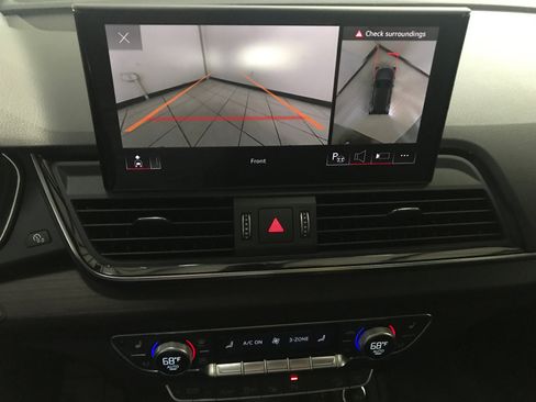 Used 2023 Audi Q5 2.0T Prestige w/ Prestige Package image 19