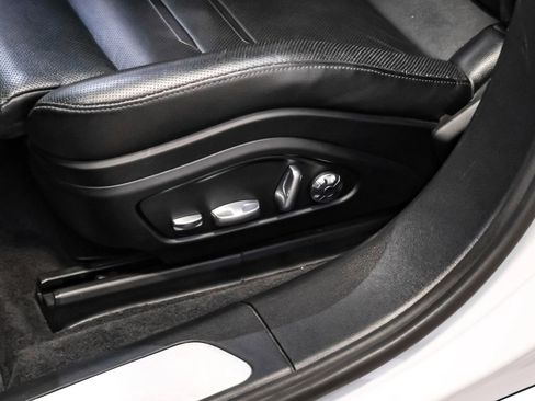 Used 2019 Porsche Panamera image 27