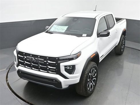 New 2026 GMC Canyon AT4 w/ AT4 Premium Package image 38