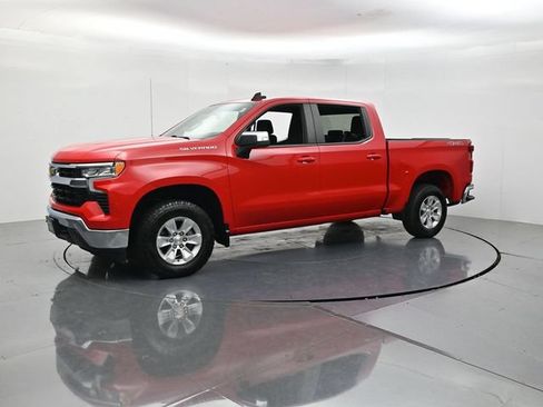 Used 2025 Chevrolet Silverado 1500 LT AWD/4WD image 6