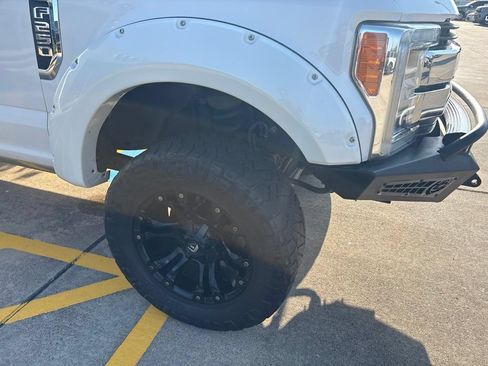 Used 2019 Ford F250 King Ranch w/ King Ranch Ultimate Package AWD/4WD image 7