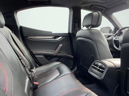 Used 2019 Maserati Ghibli S Q4 AWD/4WD image 27