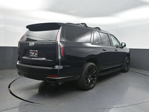 Used 2022 Cadillac Escalade ESV Sport w/ LPO, ONYX Package AWD/4WD image 38