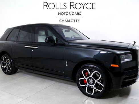 Used 2021 Rolls-Royce Cullinan Black Badge AWD/4WD image 5