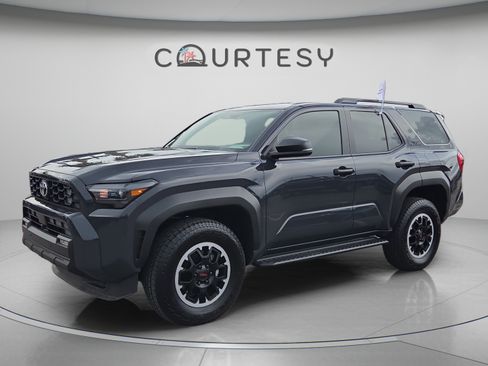 Certified 2026 Toyota 4Runner TRD Off-Road AWD/4WD image 2