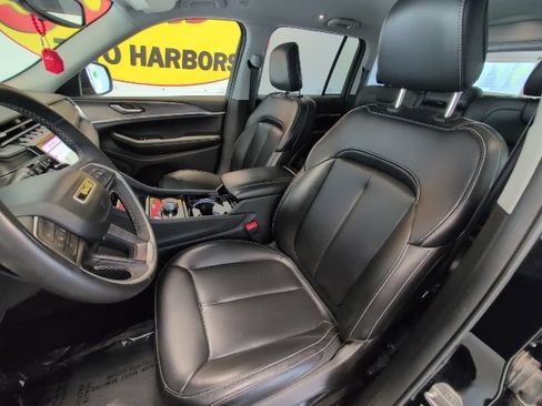 Used 2023 Jeep Grand Cherokee Limited AWD/4WD image 12