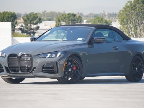 Used 2026 BMW M440i Convertible w/ Premium Package RWD image 2