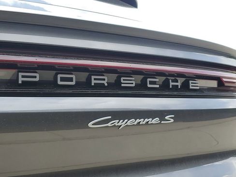 Used 2026 Porsche Cayenne S AWD/4WD image 13
