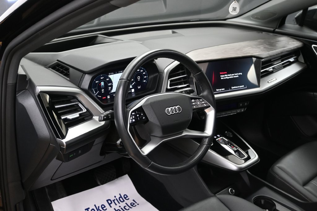 Used 2024 Audi Q4 e-tron Prestige AWD/4WD image 12