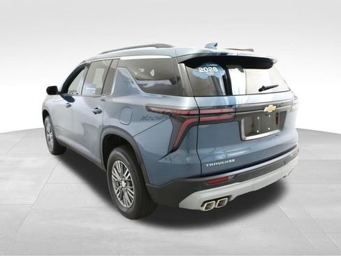 Certified 2026 Chevrolet Traverse LT FWD image 8
