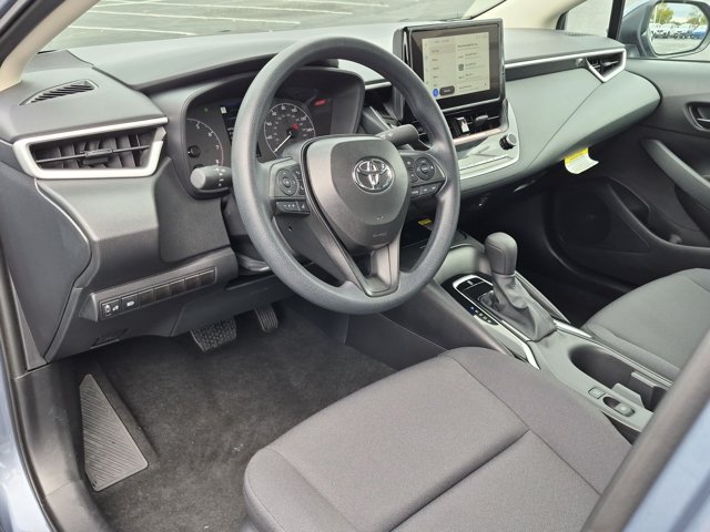 Used 2025 Toyota Corolla LE w/ LE Premium Package FWD image 4
