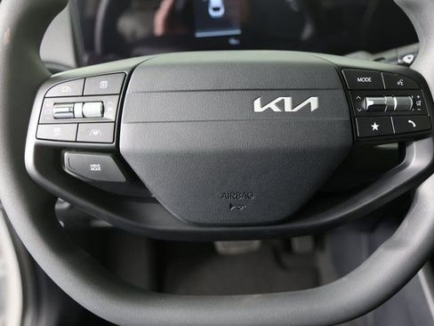 New 2026 Kia K4 LXS image 11