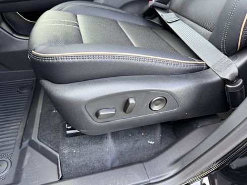 New 2026 Chevrolet Traverse High Country w/ LPO, Floor Liner Package image 15
