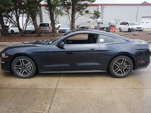 Used 2021 Ford Mustang Coupe w/ Equipment Group 101A RWD image 17