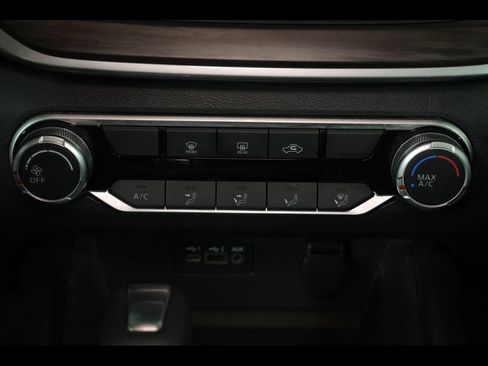 Used 2025 Nissan Altima 2.5 SV FWD image 25