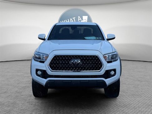 Used 2019 Toyota Tacoma TRD Off-Road image 9