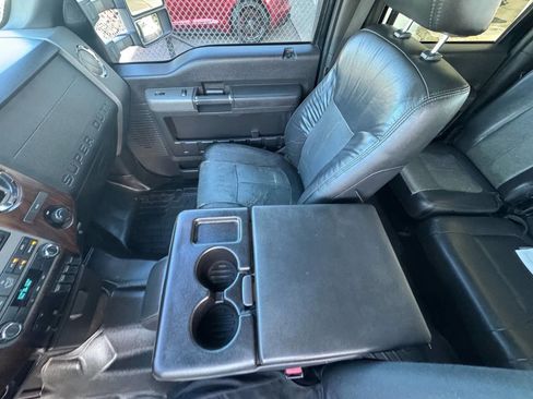 Used 2011 Ford F450 Lariat image 10