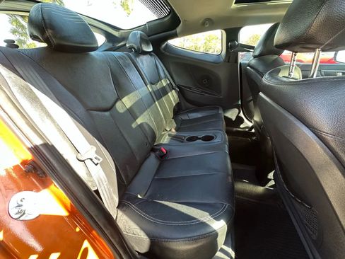 Used 2013 Hyundai Veloster Turbo w/ Ultimate Pkg image 28