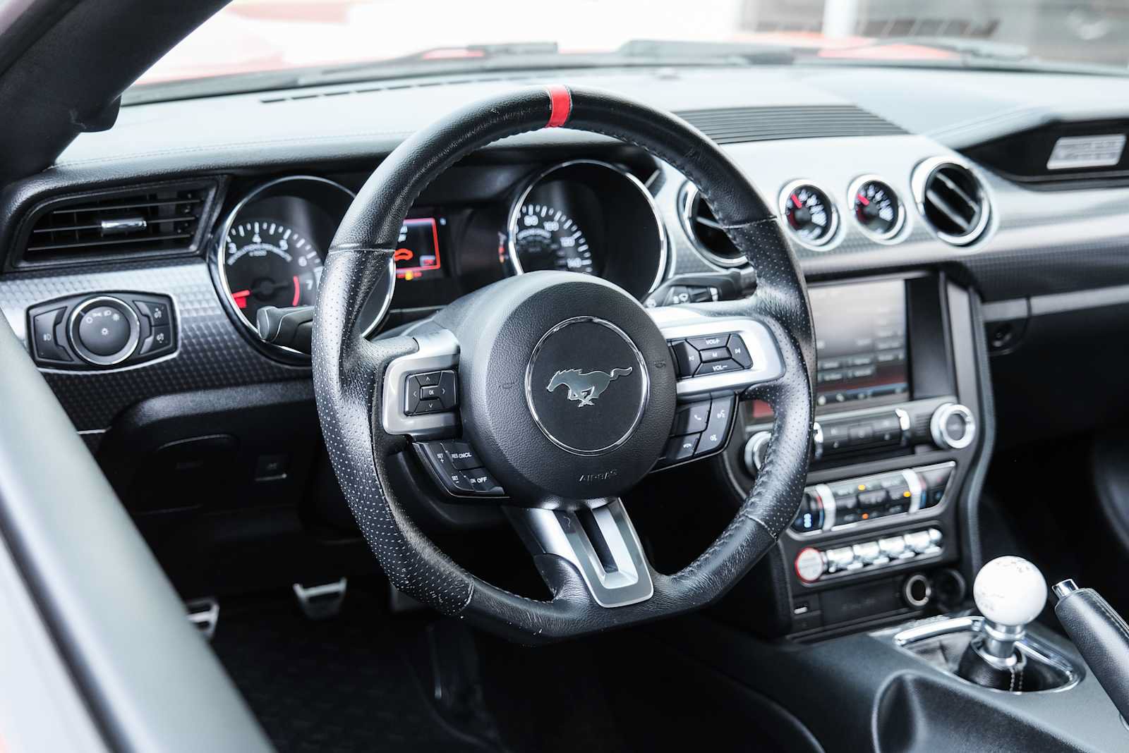 Used 2015 Ford Mustang GT Premium w/ GT Performance Package RWD image 24