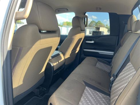 Used 2018 Toyota Tundra SR5 image 10
