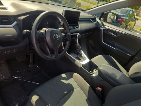Certified 2025 Toyota RAV4 XLE AWD/4WD image 15