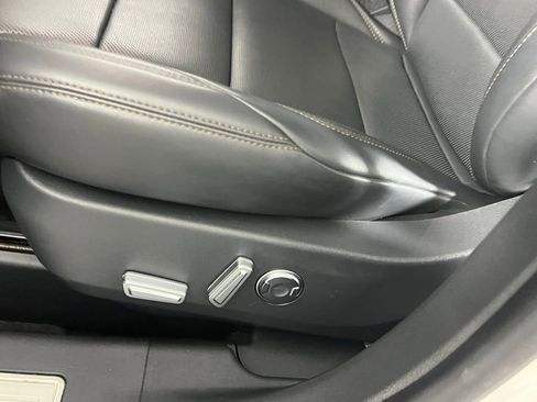 Used 2024 Lincoln Nautilus Premier w/ Jet Appearance Package image 22